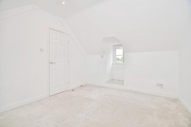 2 bed Maisonette for sale Image 12