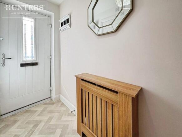 3 bed Semi-Detached for sale Image 6