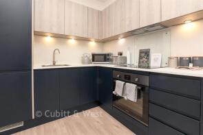 Flat 66, 53 Furness House, Brighton Road, Redhill RH1 6SH