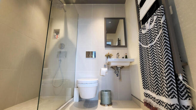 2 bed Apartment to rent Image 7