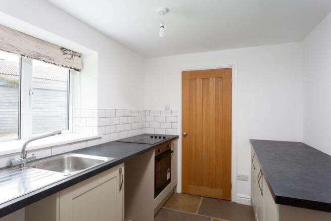 3 bed Detached to rent Image 7