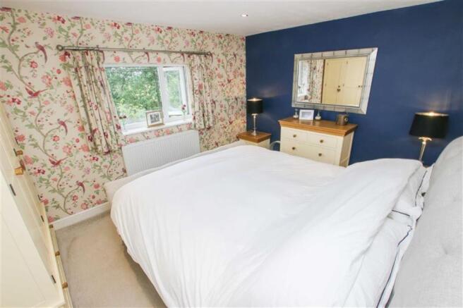 Bedroom 1 Pic 2