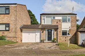 61, Warren Rise, Frimley, Camberley GU16 8SJ