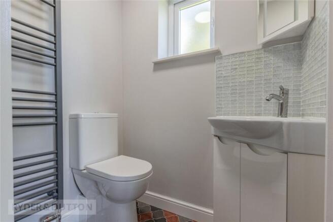 En-Suite To Bed One