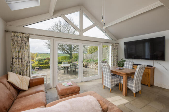 5 bed Farm House for sale Image 12