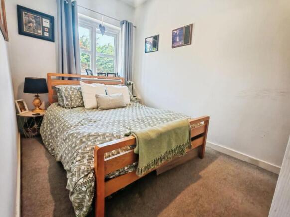 2 bed Terraced for sale Image 12