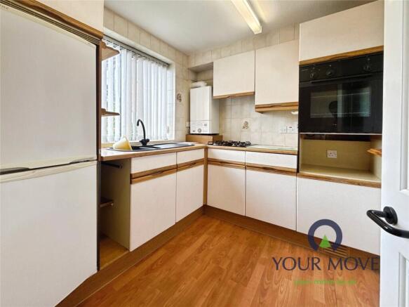 2 bed Flat for sale Image 7