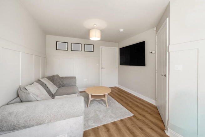 3 bed Semi-Detached for sale Image 6