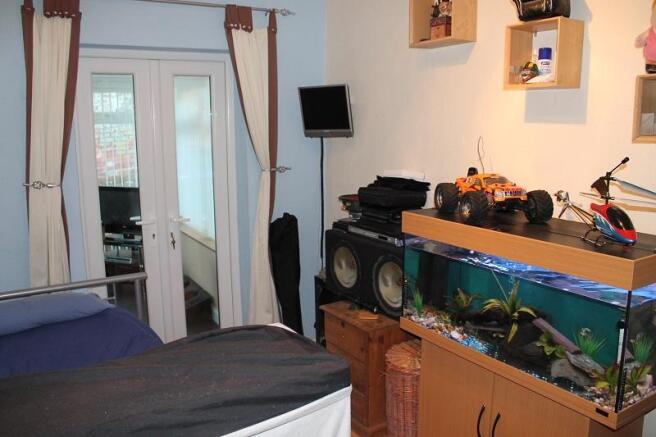 Photo 8