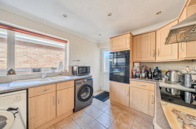 1358452-18-68dbc5...