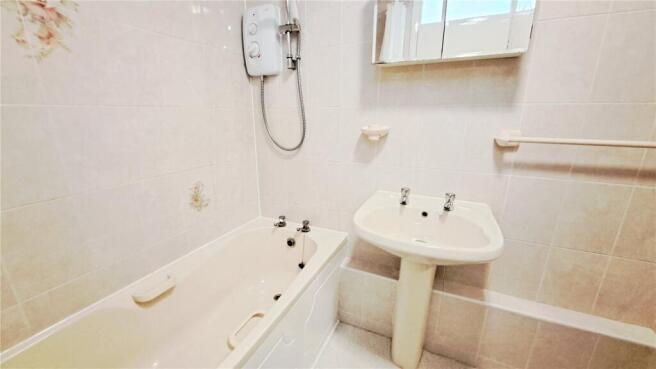 Bathroom/Wc