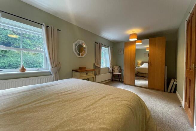 2 bed Semi-Detached for sale Image 10