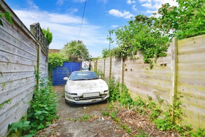 Driveway/Parking