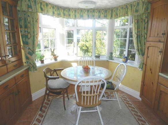 DINING KITCHEN ALTER