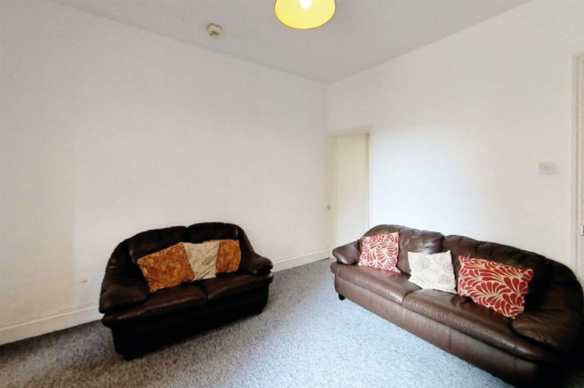 266 CLARENDON-09.png