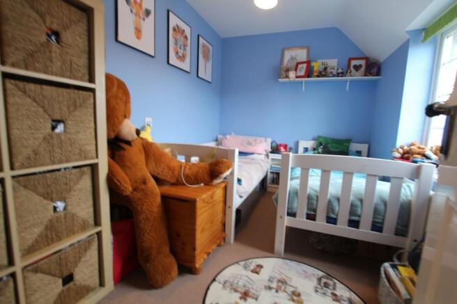 Photo 10