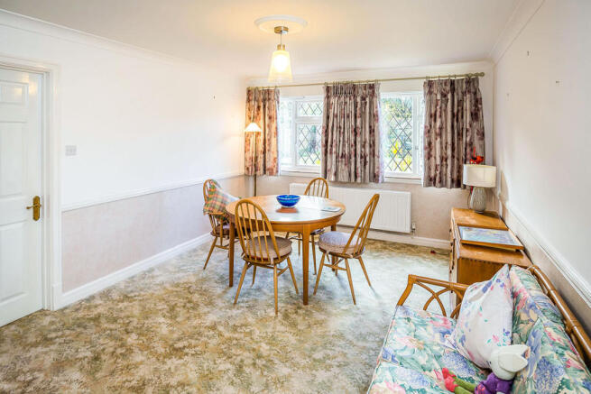 Sitting/Dining Room