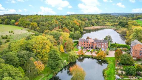 Hurcott Village, Kidderminster, DY10