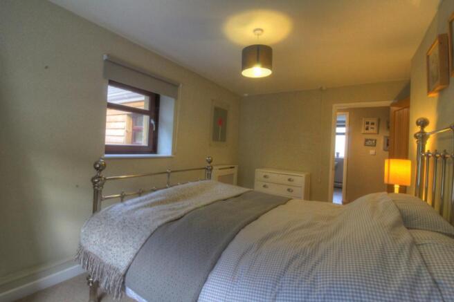 21 - Bedroom 4