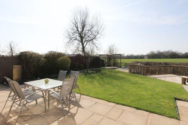 Rear Garden Photo 3