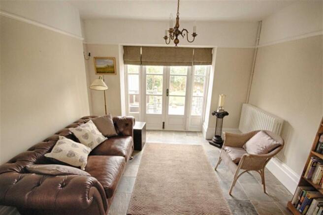 GARDEN ROOM