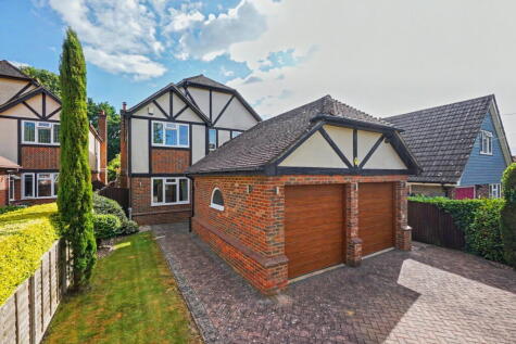 Robin Hood Lane, Blue Bell Hill, Chatham, ME5 9QU