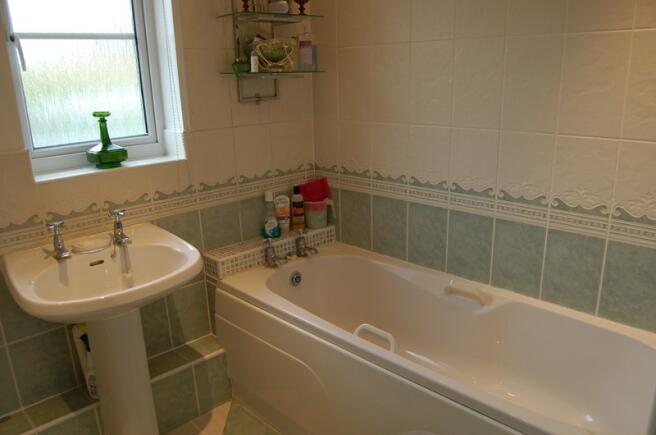 Photo 10