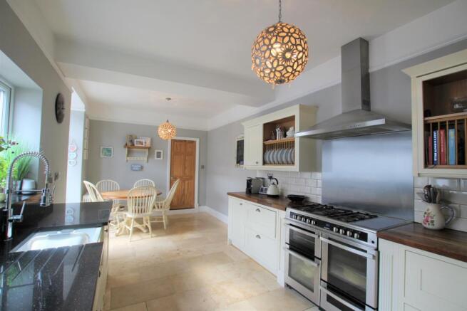 Kitchen shot 2.jpg