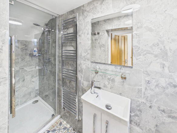 7 bed Town House for sale Image 7