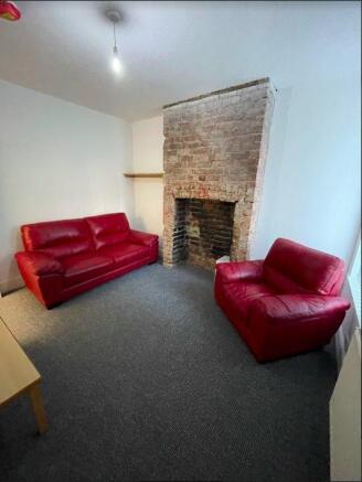 1 bed House Share to rent Image 6