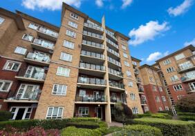 88, Glebelands Close, North Finchley, London N12 0AL