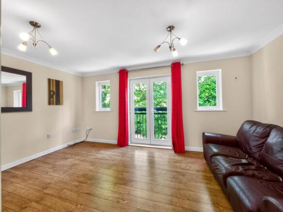 4 bed Town House for sale Image 6