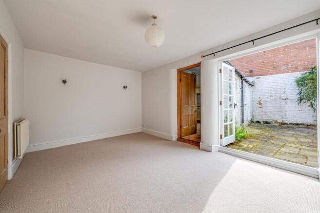High Street, Tarporley, CW6 photo 4