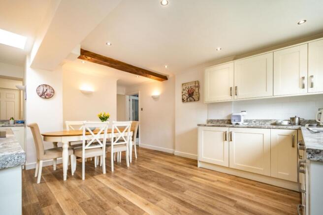 Kitchen/Dining Room
