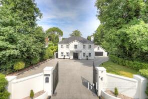 Willowcroft, Kelvedon Road, Wickham Bishops, Great Totham CM8 3LY