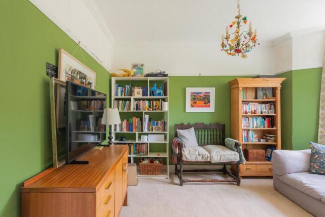 4T2PFS - Living Room D.jpg