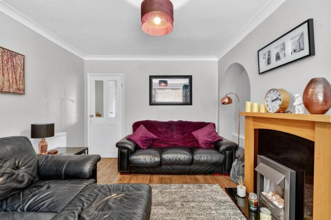3 bed Terraced for sale Image 8