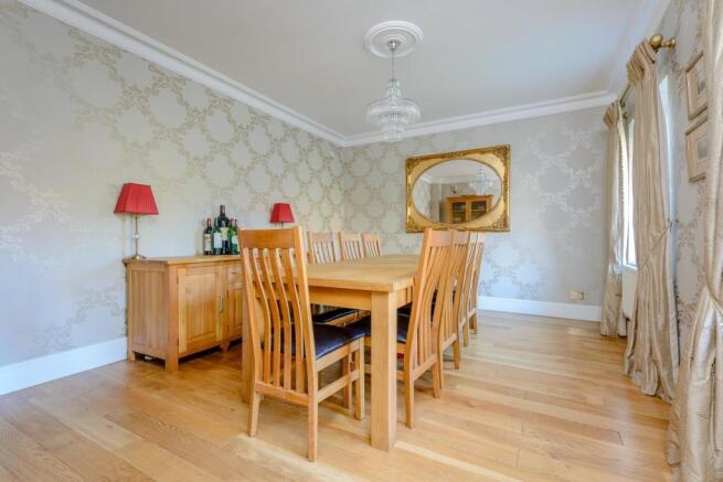 8325432-interior15-800.jpg