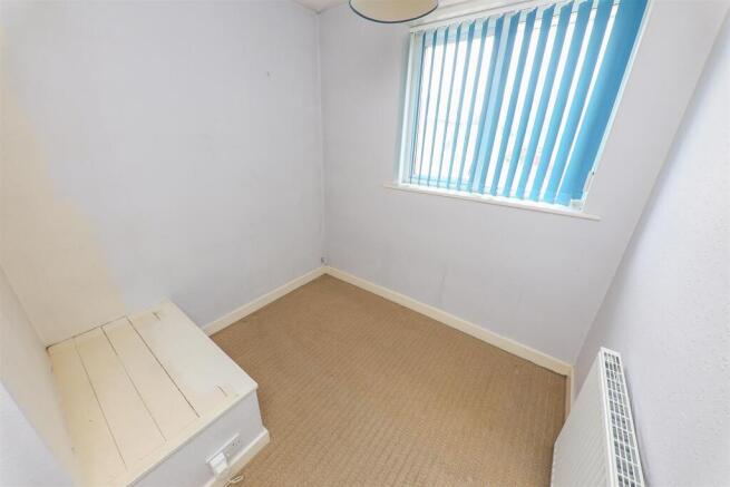 3 bed Semi-Detached for sale Image 11