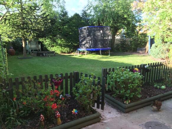 REAR GARDEN IMAGES