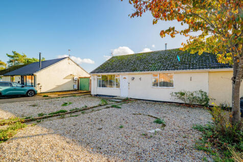 Lancaster Road, Wicken Green Village