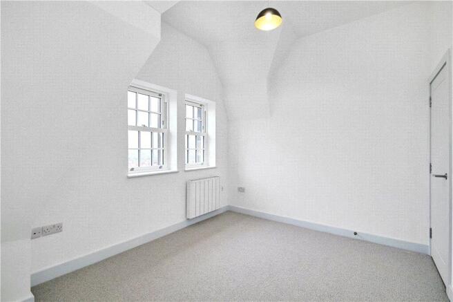 1 bed Apartment to rent Image 9