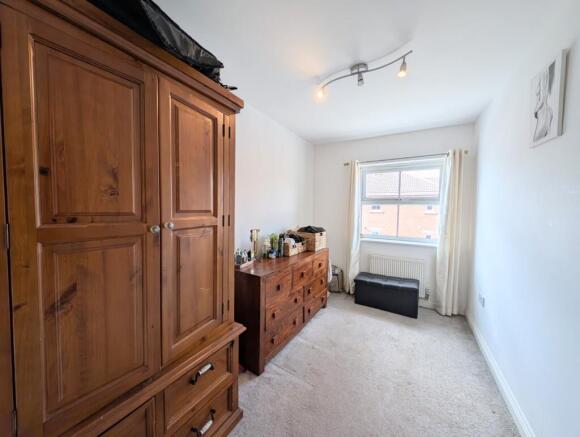 2 bed Flat for sale Image 8