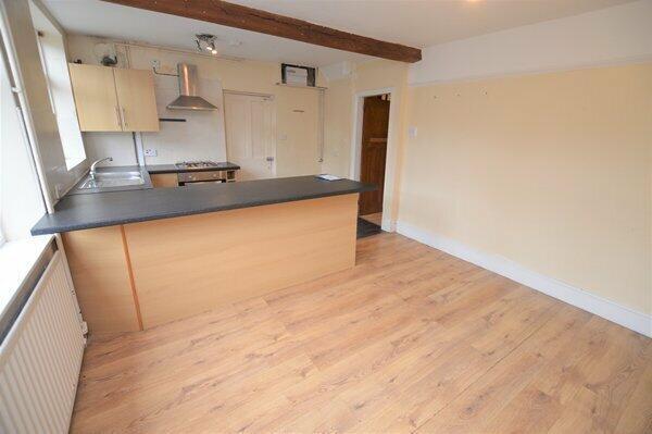 open plan kitchen & dining room