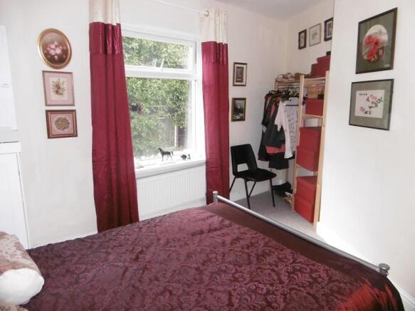 Bedroom 2 (REAR)