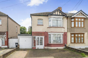 105, Wards Road, Newbury Park, Ilford IG2 7DZ