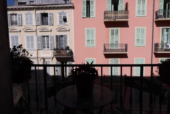 2.Balcony