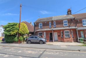 32, Station Avenue, Wickford SS11 7AS