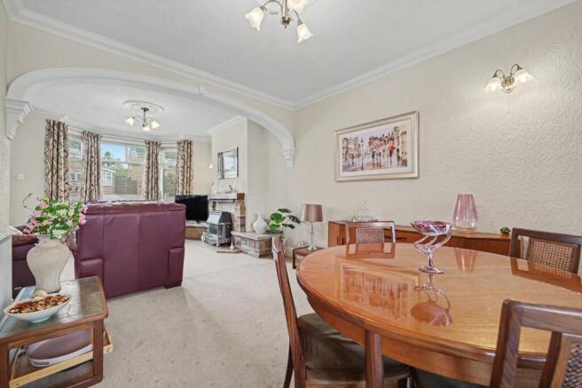Lounge / Dining Room