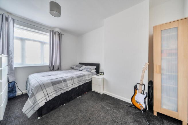 3 bed Terraced for sale Image 11